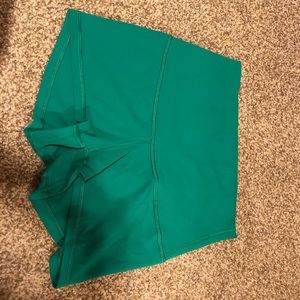 Green lululemon spandex